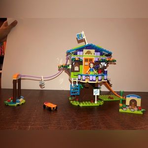 LEGO Friends Mia’s Treehouse Item #41335